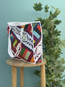 Vente en gros de sac fourre-tout imprimé en coton matelassé Boho Patchwork fait à la main pour femmes, shopping, épicerie, plage, voyage quotidien, cadeau parfait - Product Image 3