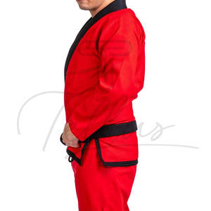 Ensemble de Kimono de Karaté Personnalisé Uniforme Unisexe Costume d'Entraînement d'Arts Martiaux avec Logo Personnalisé sur le Devant Tissu Respirant à Séchage Rapide - Product Image 4