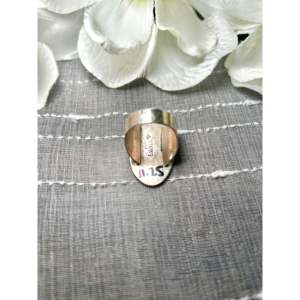 Anillo de Plata de Ley para Hombre Hecho por Artesanos Navajo, Talla 11.25, Estilo Étnico, Patrón Geométrico, Bañado en Rodio, Engaste Invisible, Uso Diario - Product Image 4