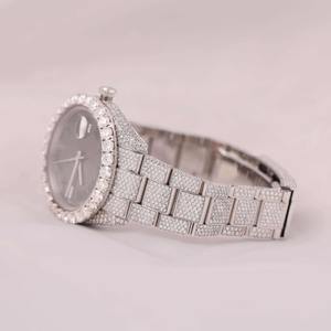 Montre Bling à la mode Lab Diamond VVS Moissanite Fancy Montres faites à la main pour hommes Stock de montres à portée de main en provenance d'Inde - Product Image 2