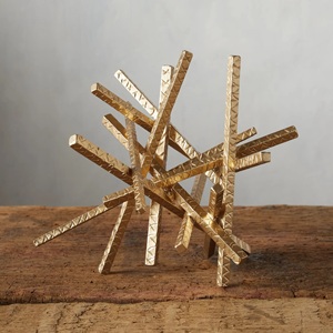 Sculpture moderne en aluminium de haute qualité, faite à la main, bâton en métal écologique, décoration de la maison, finition or brillant - Product Image 1