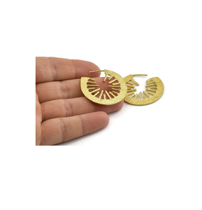 Wholesale Brass <b>Earrings</b> Gold Plated Geometric Minimalist Hoop <b>Earrings</b> for Women Round Gift Use for Simple Unique Piece - Product Image 5