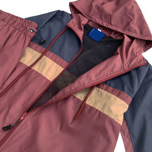 Chaqueta Cortavientos Ligera, Transpirable y Casual con Capucha para Hombre, Ideal para Correr, Entrenar y Actividades al Aire Libre - Product Image 4