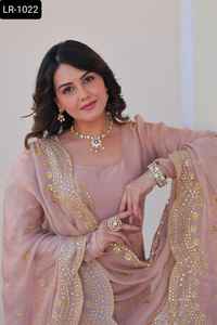 Vêtements ethniques indiens Fendy robe en mousseline de soie avec paillettes Multi brodé travail anarkali robes avec Dupatta avec grande taille disponible - Product Image 5