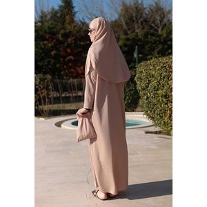 Robe de prière beige modeste avec sac - Product Image 2