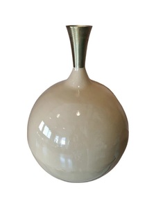 Stylish Durable Iron Metal Flower <b>Vase</b> Hand-<b>Engraved</b> Detailing Modern Minimalistic Home Decor Arrangements for Weddings - Product Image 6