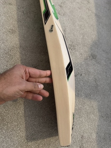 Bate de Críquet Profesional de Mimbre Inglés, Logotipo Personalizado, Ligero, con Funda, Alto Rendimiento para Juego Completo - Product Image 6