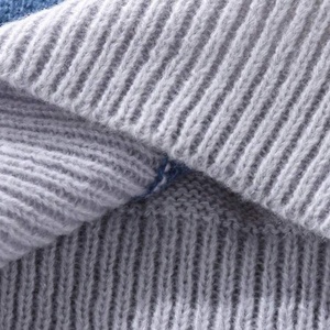 Pull en tricot avec bouton col en V pour hommes Cardigan avec couleur personnalisée Cardigan tricoté avec patch en chenille personnalisé pull pour hommes - Product Image 5