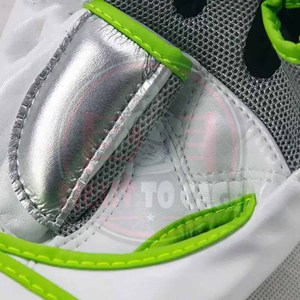 Green & Black Customizable MMA Gloves with Hook & Loop Closure Leather/Microfiber <b>Material</b> Lightweight & Durable for Adult Use - Product Image 4