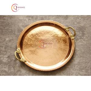 Plato para servir martillado de cobre de forma redonda hecho a mano, bandeja elegante de estilo Vintage, mango chapado en oro, platos para servir hechos a mano - Product Image 1