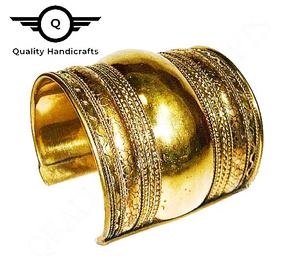 Bracelet en laiton plaqué or de haute qualité à large bordure, style classique, artisanat indien, cadeaux de mariage pour femmes - Product Image 4