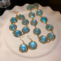 Collier Géométrique en Alliage de Cuivre Plaqué Or et Rhodium, Ras-de-cou Simple et Élégant, Style Courte Vintage, Parure de Bijoux Légère et Luxueuse