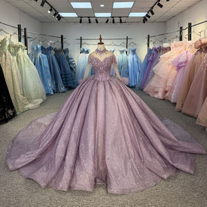 Vestido de Gala de Quinceañera Morado Brillante con Cuello Alto y Estampado de Lazo, Antiestático, con Cola Capilla, Largo hasta el Suelo, Modelo 1522 - Product Image 1