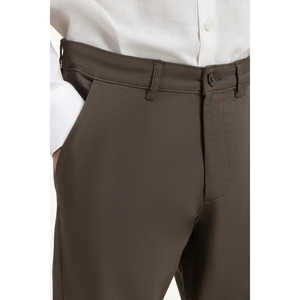 Pantalones de Vestir Slim Fit Color Caqui MN-TRC-WS25-014, Corte Recto, Estilo Casual de Negocios, con Botones y Cremallera, Talla XL, Color Personalizable - Product Image 1