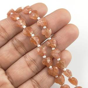 Fournisseurs indiens de brin de perles en forme de coeur de pierre de soleil - Product Image 5