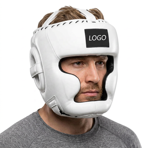 Casque de boxe en cuir PU blanc pour adultes, protection de la tête pour l'entraînement sportif masculin, fermeture à boucle et crochets - Product Image 1