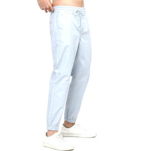 กางเกงจ็อกเกอร์ผู้ชายสำหรับเดินเล่นและเดินทางแบบสบายๆ กางเกงจ็อกเกอร์ผู้ชายดีไซน์เรียบง่ายทันสมัยแบบลำลอง ผ้าเนื้อนุ่ม กางเกงจ็อกเกอร์ผู้ชาย - Product Image 5