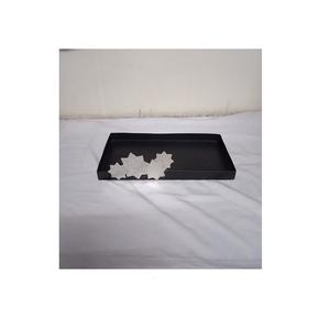 ถาดเสิร์ฟโลหะเคลือบเงาสีทองเงาพร้อมที่จับเคลือบสีขาวขนาดกำหนดเองผลิตในอินเดีย - Product Image 3