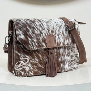 Bolso cruzado de cuero de vaca de lujo para mujer, bolsos de hombro minimalistas populares a la moda, bolso femenino de alta calidad personalizado - Product Image 1