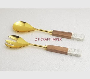 Laiton Incrustation Deux Couleurs Résine Joint Poignée Or Plaqué En Acier Inoxydable Salade Cuillères De Service Nouveaux Outils De Conception Tendance Serveur De Salade - Product Image 3