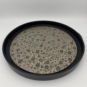 Plaque de charge légère en fer taupe fumé Design Art déco Motifs nuageux Glaçure mate pour un style d'événement minimaliste neutre - Product Image 4