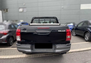Neatly Used 2018 <b>T</b>-o-y-ota Hi-lux Pickup 2.4 D-4d Active 4wd Euro 6 4dr, Left-Hand <b>Drive</b>, 5-Speed Manual, 4WD - Product Image 6
