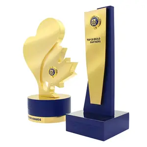 Souvenir Geschenken Gouden En Blauwe Metalen Trofee Custom Crystal Trofee Creatieve Gegraveerde Prijzen Voor Beste Zakenman & Bouwers Trofee