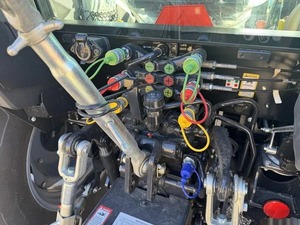 Tractor Agrícola DEUTZ FAHR 5080D KEYLINE 2025 de 75HP con Motor y Caja de Cambios - Product Image 5