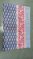 Nappe en coton 100% imprimée à la main avec des motifs floraux pour la décoration de mariage, la maison et les événements, pour table à manger, buffet, bar ou couverture
