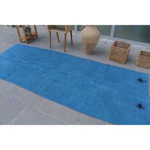 Alfombra Turca de 3.8x9.6 pies, Alfombra Vintage, Alfombra Ikat Azul y Blanca - Product Image 4