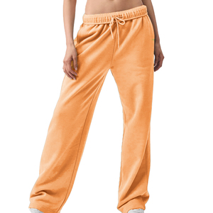 Pantalon de survêtement en éponge française Accolade pour femmes élégantes avec coupe à jambe droite et détail chromé - Product Image 2