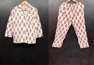 ชุดนอนฤดูร้อนคอวีลายดอกไม้เอวยางยืดผ้าฝ้ายนุ่มสำหรับผู้หญิง |   ชุดลำลองทำมือจากอินเดีย ระบายอากาศได้ดี แห้งเร็ว - Product Image 3