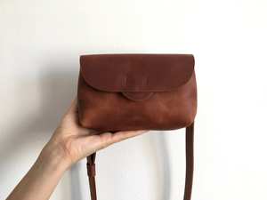 Sac banane vintage en cuir de vachette pour homme avec fermeture à glissière et Shape-LWB-0086 d'oreiller antivol - Product Image 4