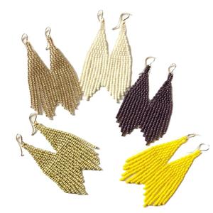 Boucles d'oreilles perlées personnalisées faites à la main avec des perles de rocaille Motif personnalisable pour les occasions de fiançailles Boucles d'oreilles design personnalisé - Product Image 6