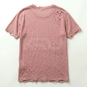 เสื้อยืดถักทรงโอเวอร์ไซส์ปักลายพรีเมียมสไตล์ดิสเทรส ขอบดิบ ปักโลโก้ตามสั่ง เนื้อผ้าฝ้ายเนียน - Product Image 3