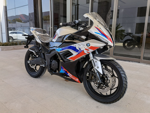 มอเตอร์ไซค์ไฟฟ้ารุ่นใหม่ปี 2022 สำหรับแข่งขัน ยี่ห้อ Divalss รุ่น 8000W มอเตอร์กลาง ความเร็ว 150 กม./ชม. ระบบกันสะเทือนหลังแบบสวิงอาร์มเดี่ยว 72V - Product Image 3