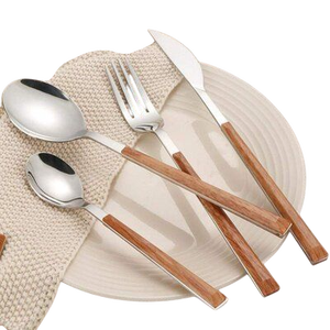 Ensemble de couverts en acier inoxydable avec poignées en bois disponibles en forme et taille personnalisées pour un usage régulier - Product Image 4