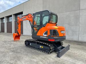 Envío Gratuito, Excavadora de Cadenas Mediana Dooosan DX55-9C de 5.5 Toneladas, Aprobada por EPA/CE - Product Image 2