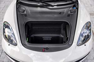 2022 718 Cayman GTS 4.0 ~7,100 ไมล์, เกียร์ธรรมดา 6 สปีด, เครื่องยนต์ 394 แรงม้า แบบ Flat-6, ไม่ได้ดัดแปลง - Product Image 6