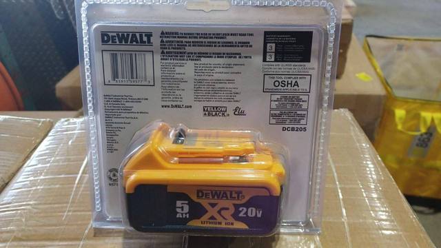 For 20V Max Lithium Ion Battery Pack 5Ah DCB205 with NCM Cathode and 500 Cycles for Power Tools