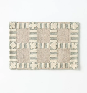 Alfombra moderna de tablero de ajedrez con icono de lana con mechones, estilo audaz para su hogar con textura duradera y diseño de patrón clásico - Product Image 1