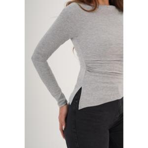 Blusa Gris de Manga Larga para Mujer con Abertura Lateral, Producto al por Mayor - Product Image 1