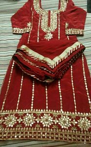 Vestido DE TRABAJO Cultural de moda Gota Patti en tonos suaves con bordado de escote detallado Elegante pero tradicional - Product Image 2