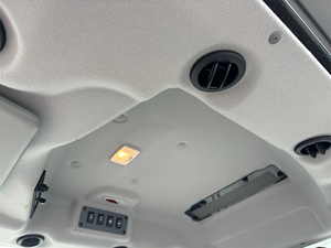 Tractor Compacto Massey Ferguson 1742 4WD con Accesorios, Especificaciones de Caballo de Fuerza y Peso, en Venta - Product Image 5