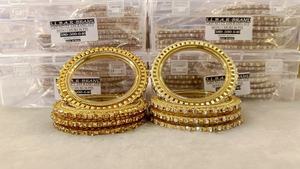 Bracelets Rajwadi uniques pour femmes en alliage de zinc en métal avec boule perle principale parfaite pour les mariages ethniques Festivals et fêtes - Product Image 2