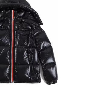 Veste d'hiver personnalisée pour hommes, doudoune brillante imperméable teinte en noir avec capuche épaisse et chaude, toile adaptée à l'extérieur - Product Image 5