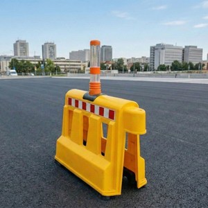 Barrière de sécurité 100 x 100 x 40 cm, poteau de délimitation, barrière de circulation pour autoroute, route, en plastique HDPE, aluminium, acier, pour événements - Product Image 1