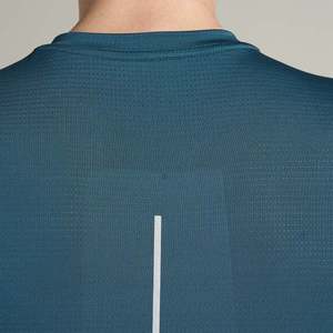 เสื้อยืดวินเทจฟิตเนส 100% โพลีเอสเตอร์ สีเขียวอมฟ้า ผ้าถักน้ำหนัก 300 กรัม พิมพ์ลายซิลค์สกรีน ดีไซน์เนอร์เซ็ต - Product Image 5