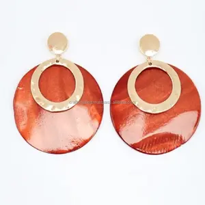 Top vente moderne résine femmes boucle d'oreille résine femmes bijoux de mode boucles d'oreilles conçues pour les filles de l'Inde par Crafts Calling