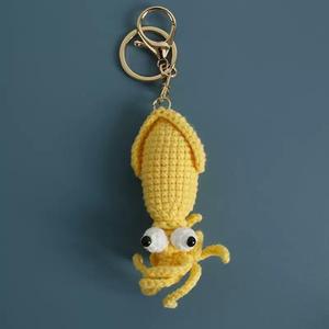Bolso colgante portátil de ganchillo de terylene hecho a mano con diseño de calamar de dibujos animados, colores bonitos, diseño de animal marino de anime, para la vuelta al cole - Product Image 4